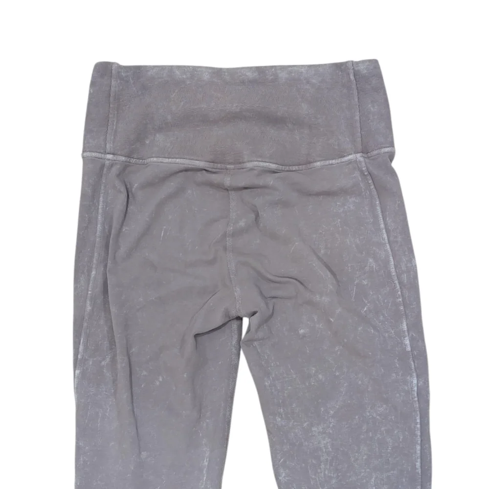 Lululemon Inner Glow Tight 28
